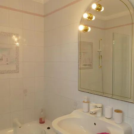 Nocleg ze śniadaniem Alessia 3*